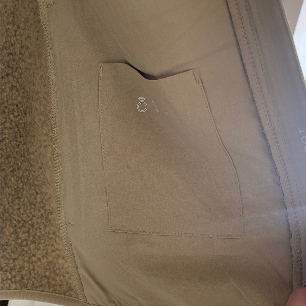 Figs Utility Jacket in Heathered Tan - Picture 7 of 7